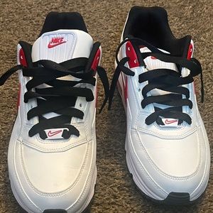 it’s red black and white